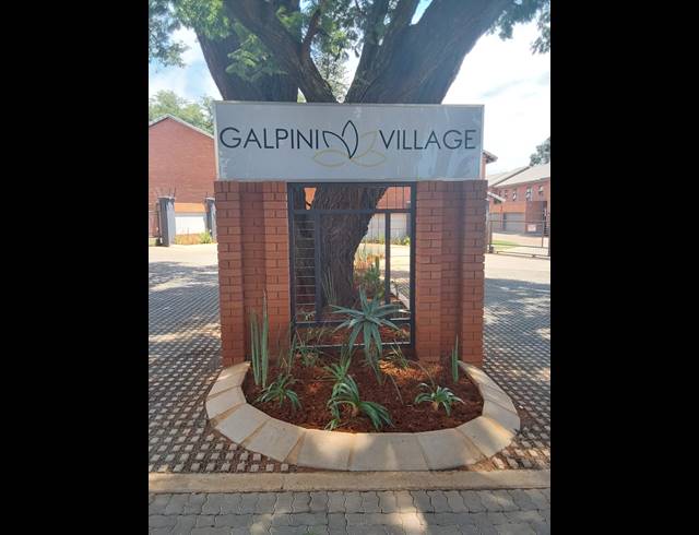 3 BEDROOM DUPLEX FOR SALE IN THERESAPARK